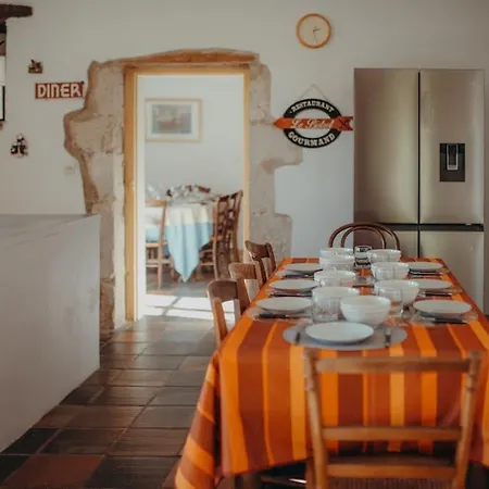 بيت للعطل Superbe Maison En Pierre Avec Piscine *