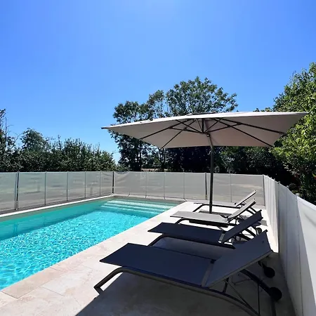 Superbe Maison En Pierre Avec Piscine *